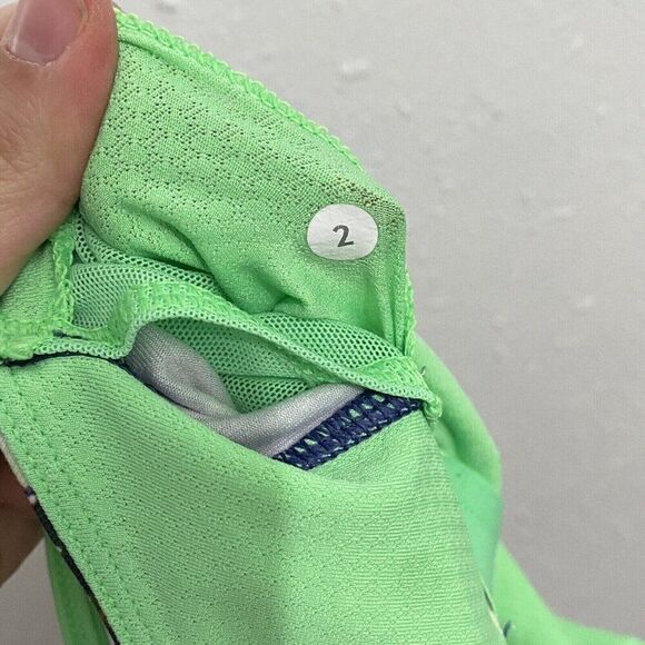 Lululemon Dancing Warrior Tank Top Womens 2 Floral Print Green Shelf Bra Active - Picture 8 of 9